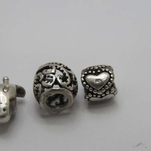 Lot of 4 sterling silver bracelet pendants - Weighs 13,1 g