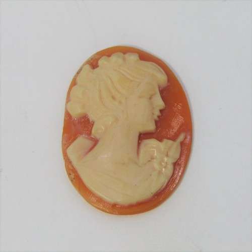 Vintage Cameo for jewellery - 17.9mm x 24.4mm
