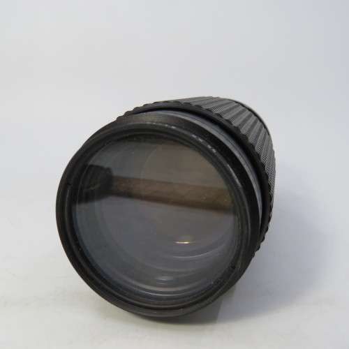 Makinon MC Zoom lens - 1:4,5 F80-200 mm