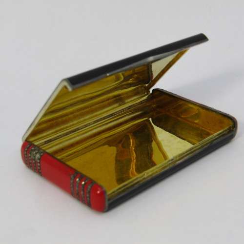 Beautiful vintage cigarette case with marcasite inserts