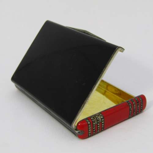 Beautiful vintage cigarette case with marcasite inserts
