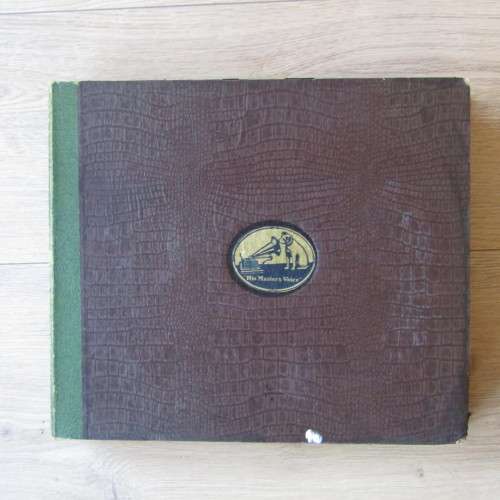 His Masters Voice record album with 12 records - 76rpm - one chipped