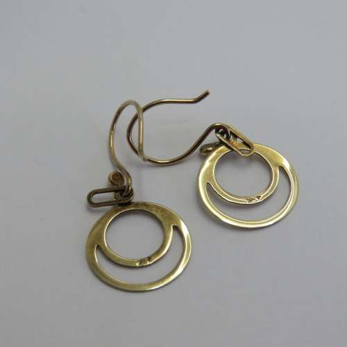 Pair of 9kt gold earrings - Weighs 0,7 g