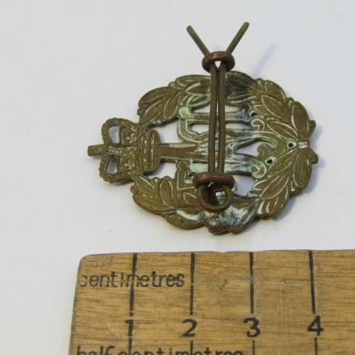 Royal Air Force RAF cap badge