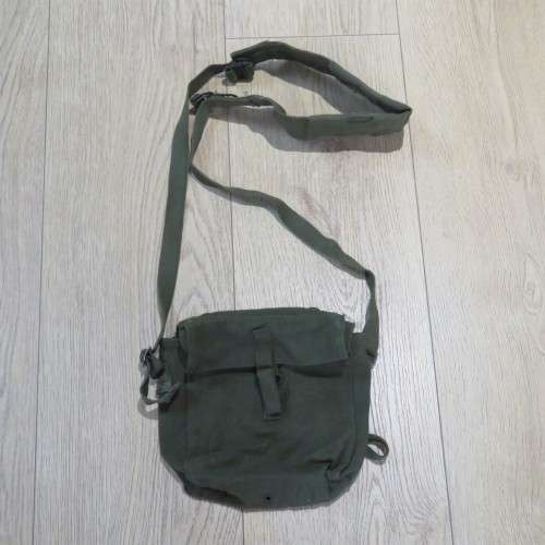 British 1958 Pattern Kidney pouch and yoke converted to patrol bag - Size 26 x 27 cm