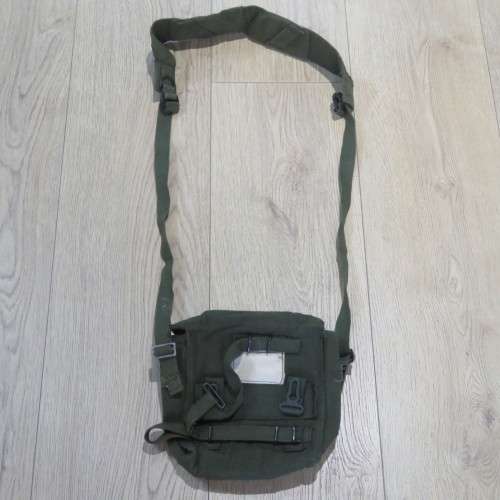 British 1958 Pattern Kidney pouch and yoke converted to patrol bag - Size 26 x 27 cm