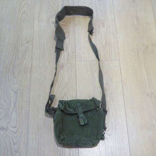 British 1958 Pattern Kidney Pouch and yoke converted to patrol bag - Size 26 x 24 cm