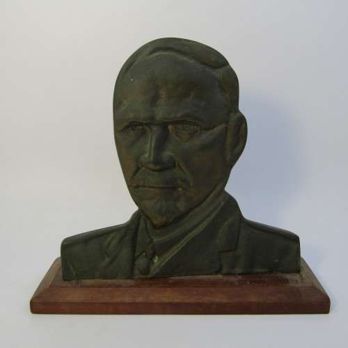 JAN SMUTS brass 3d statuette on wooden base - rarely seen