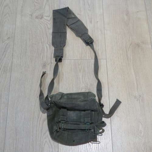 British 1958 Pattern Kidney pouch and yoke converted to patrol bag - Size 26 x 25 cm
