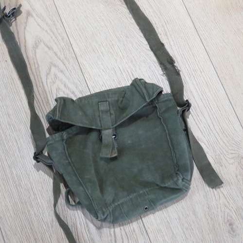 British 1958 Pattern Kidney pouch and yoke converted to patrol bag - Size 26 x 25 cm