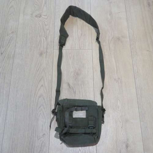 British 1958 Pattern Kidney pouch and yoke converted to patrol bag - Size 26 x 24 cm