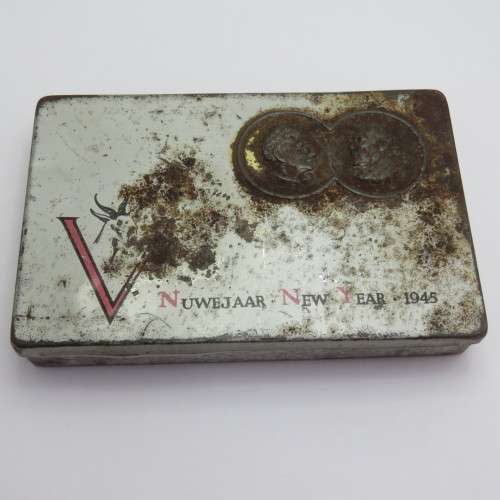 WW2 New Year 1945 tin - Well used
