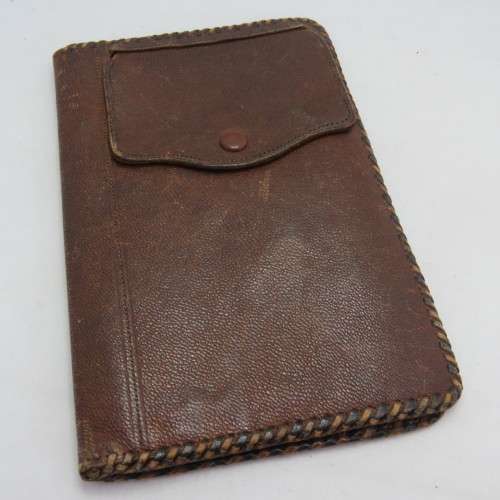 Vintage `The Cute` leather wallet