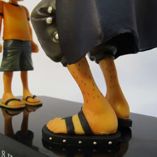 One Piece Memories Luffy and Shanks figurine in box