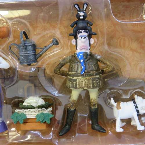 McFarlane Toys Wallace and Gromit The Curse of the Were-Rabbit - The Cauliflower collection set