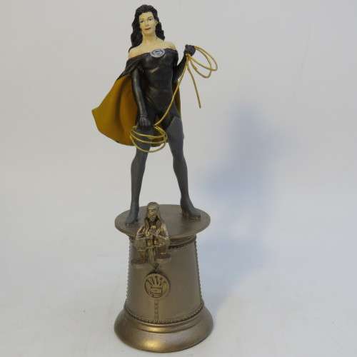 DC Comics Chess collection #69 Superwoman figurine with magazine