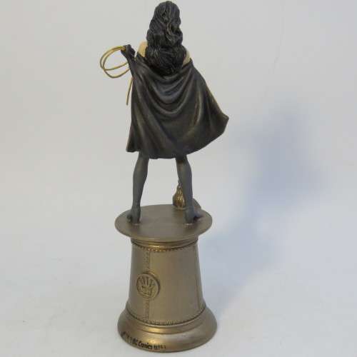 DC Comics Chess collection #69 Superwoman figurine with magazine