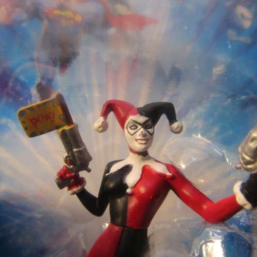 Monogram DC Comics Harley Quinn collectible figurine - 4 inch