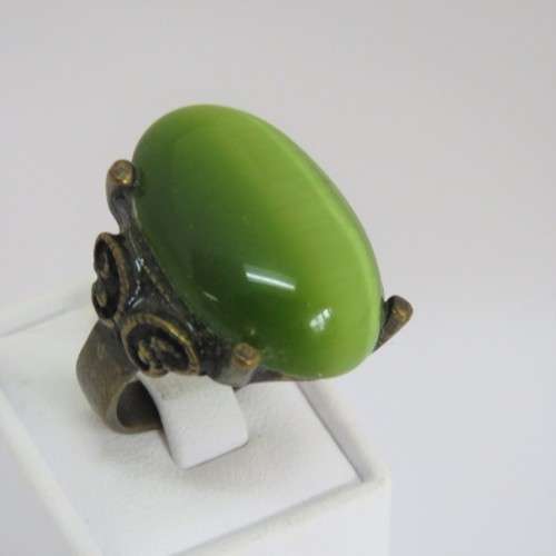 Vintage Brass fashion ring with green stone  - Size R