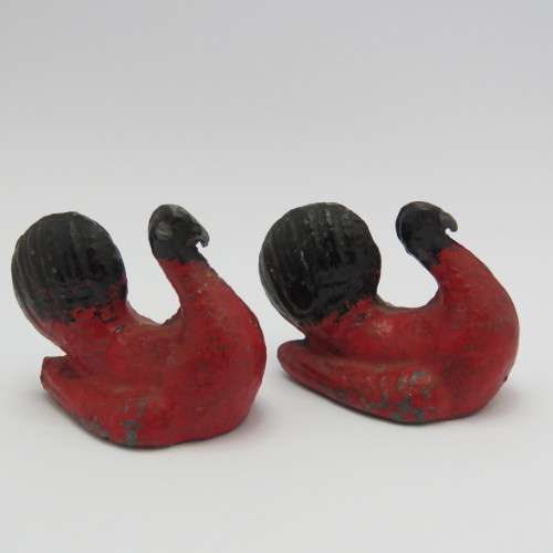 Pair of vintage lead birds - Turkey`s