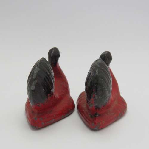 Pair of vintage lead birds - Turkey`s
