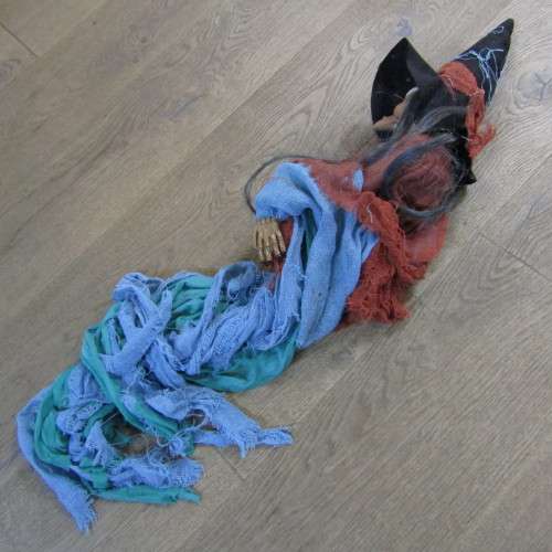 Halloween hanging witch figurine with sound and lights - 139cm