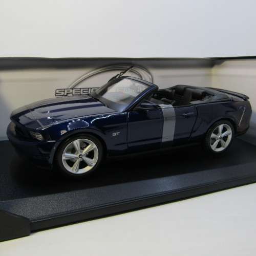 Maisto 2010 Ford Mustang GT convertible model car in box - scale 1/18