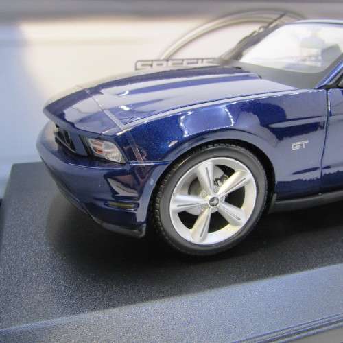 Maisto 2010 Ford Mustang GT convertible model car in box - scale 1/18