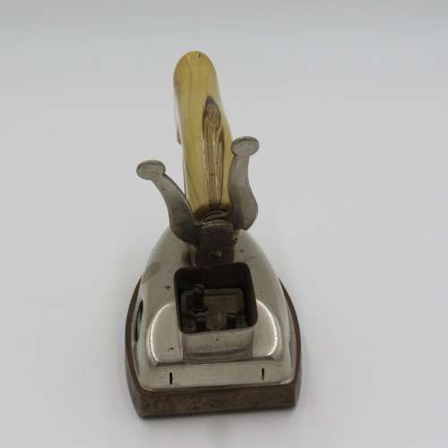 Vintage flash electrical sad iron