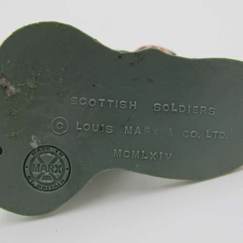 1964 Scottish soldier - kneeling with rifle - made by Louis Marx and Co. Ltd.