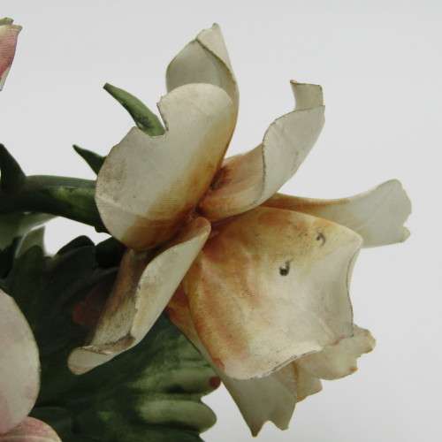 Porcelain Nuova Capodimonte flowers