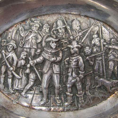 Silver ashtray with Musketeer theme in centre