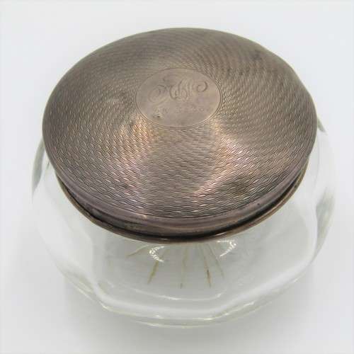 Small glass bowl with Silver lid