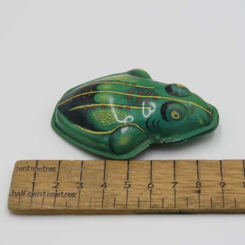 MM269 Tin plate clicker toy frog