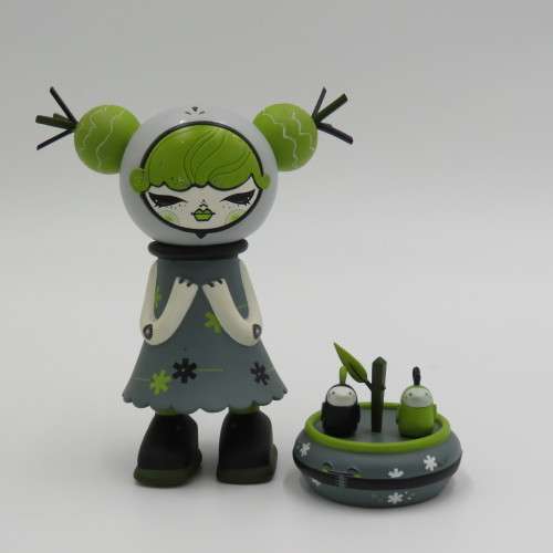 Strangeco Julie west figurine