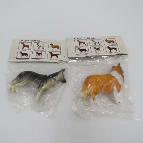 Vintage set of 6 collectible plastic dogs