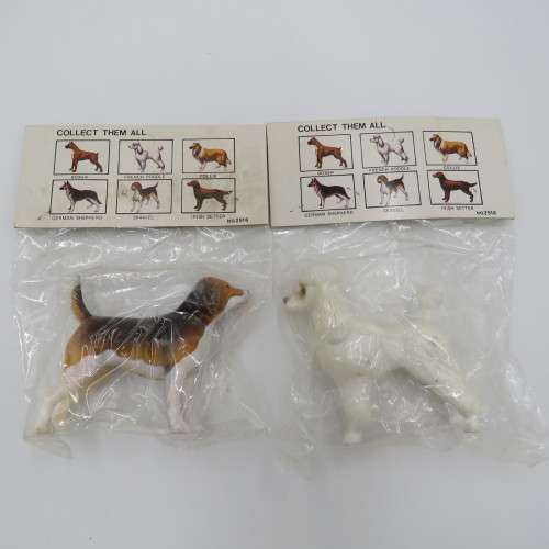 Vintage set of 6 Collectible plastic dogs