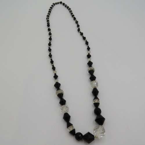 Black bead necklace with crystals - Possibly Jet - Length 62 cm