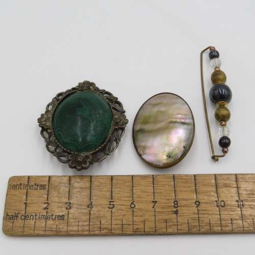 Lot of 3 vintage brooches
