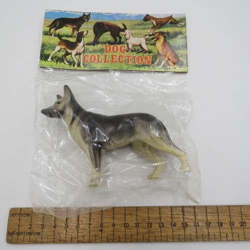 Vintage set of 6 collectible plastic dogs