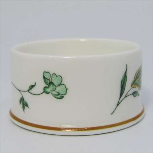 Crown Staffordshire Kowloon trinket holder with lid
