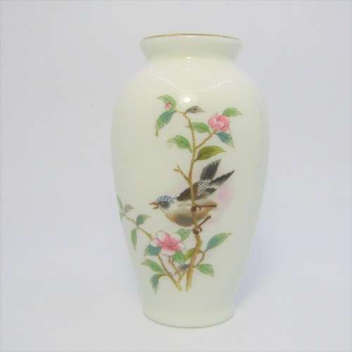 Vintage Yamaji Japanese porcelain small vase