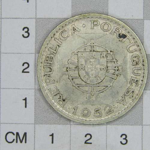 1952 Angola Silver 20 Escudos - AU