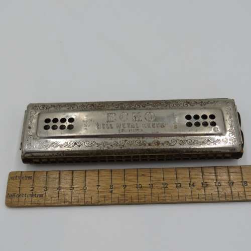 Vintage Hohner Echo Bell Metal Reeds harmonica