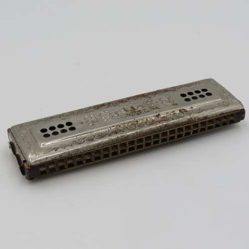 Vintage Hohner Echo Bell Metal Reeds harmonica