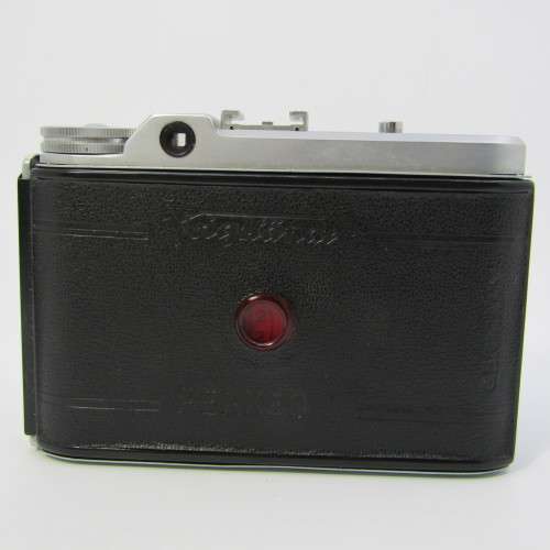 Viogtlander Pronto with Vaskar lens in leather pouch - excellent condition
