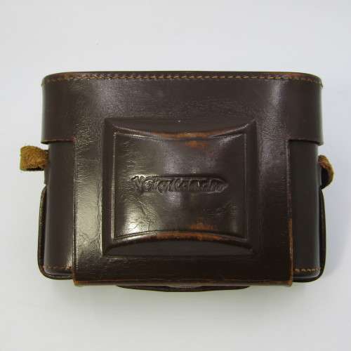 Viogtlander Pronto with Vaskar lens in leather pouch - excellent condition