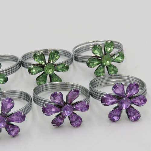 Lot of 8 flower shaped napkin rings