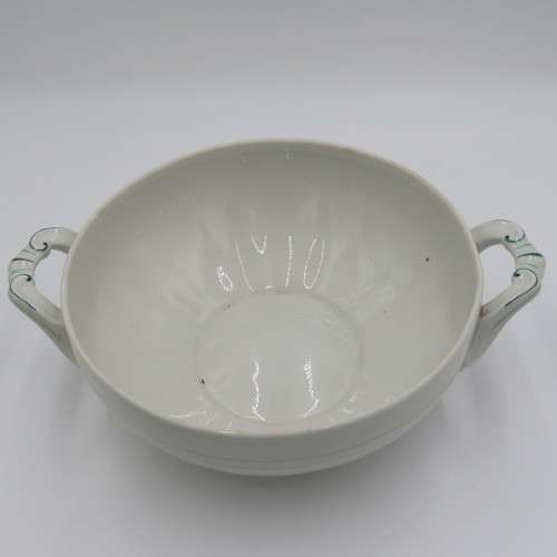 Beautiful porcelain soup tureen with lid - Small glazing chips on lid - Unclear makers mark
