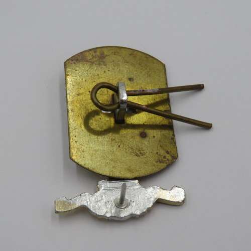 Royal Corps of Signals cap badge - No crown